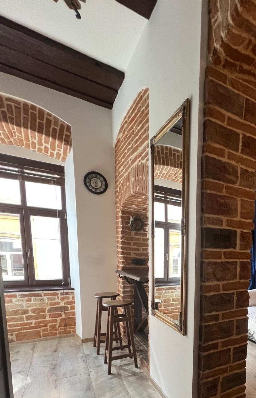 Cozy Loft В Самому Центрі Львова Apartamento Exterior foto