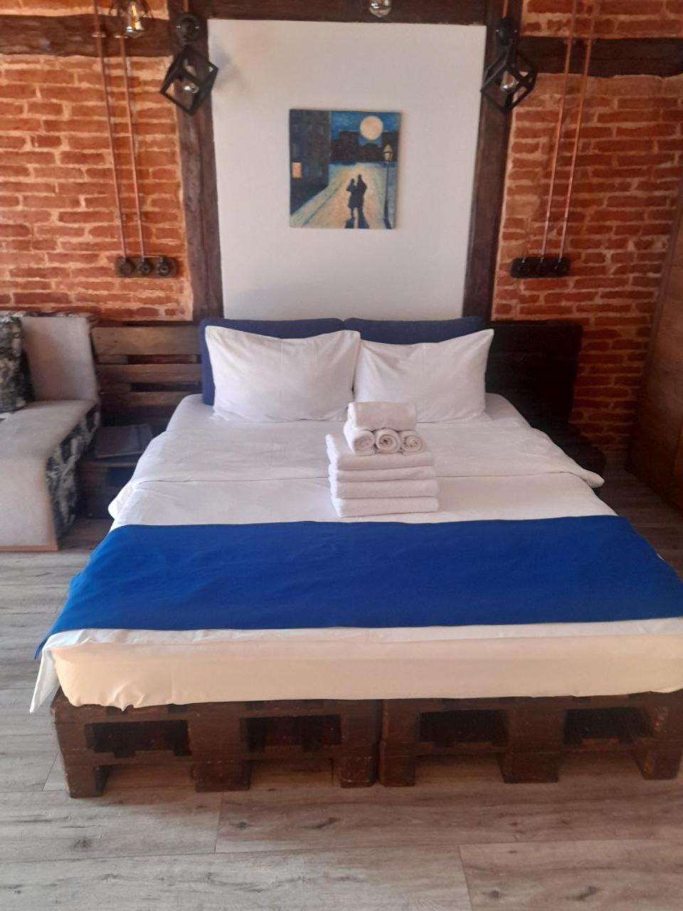 Cozy Loft В Самому Центрі Львова Apartamento Exterior foto