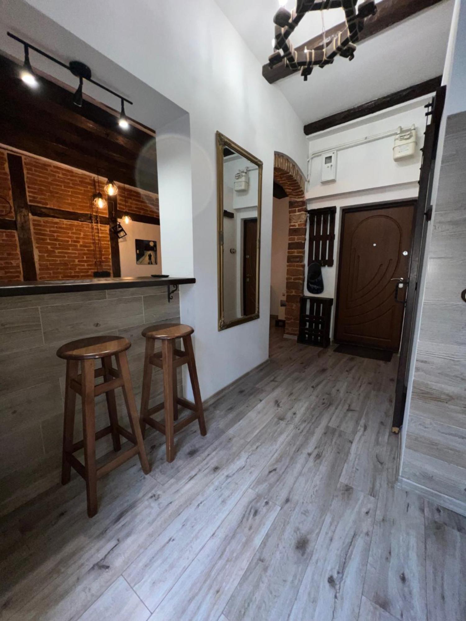Cozy Loft В Самому Центрі Львова Apartamento Exterior foto