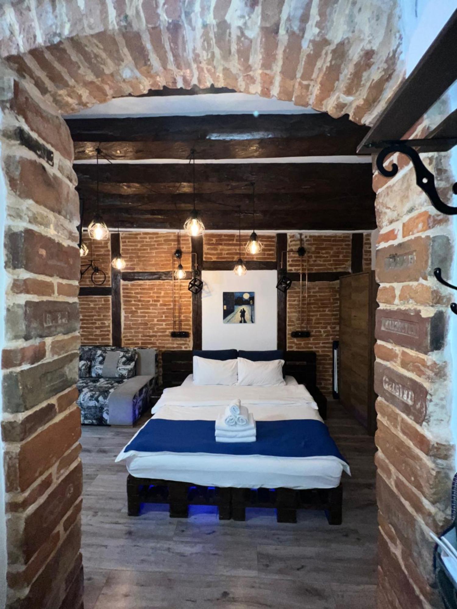Cozy Loft В Самому Центрі Львова Apartamento Exterior foto